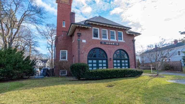 豪宅亮相：售价99.9万美元的历史消防局楼内公寓