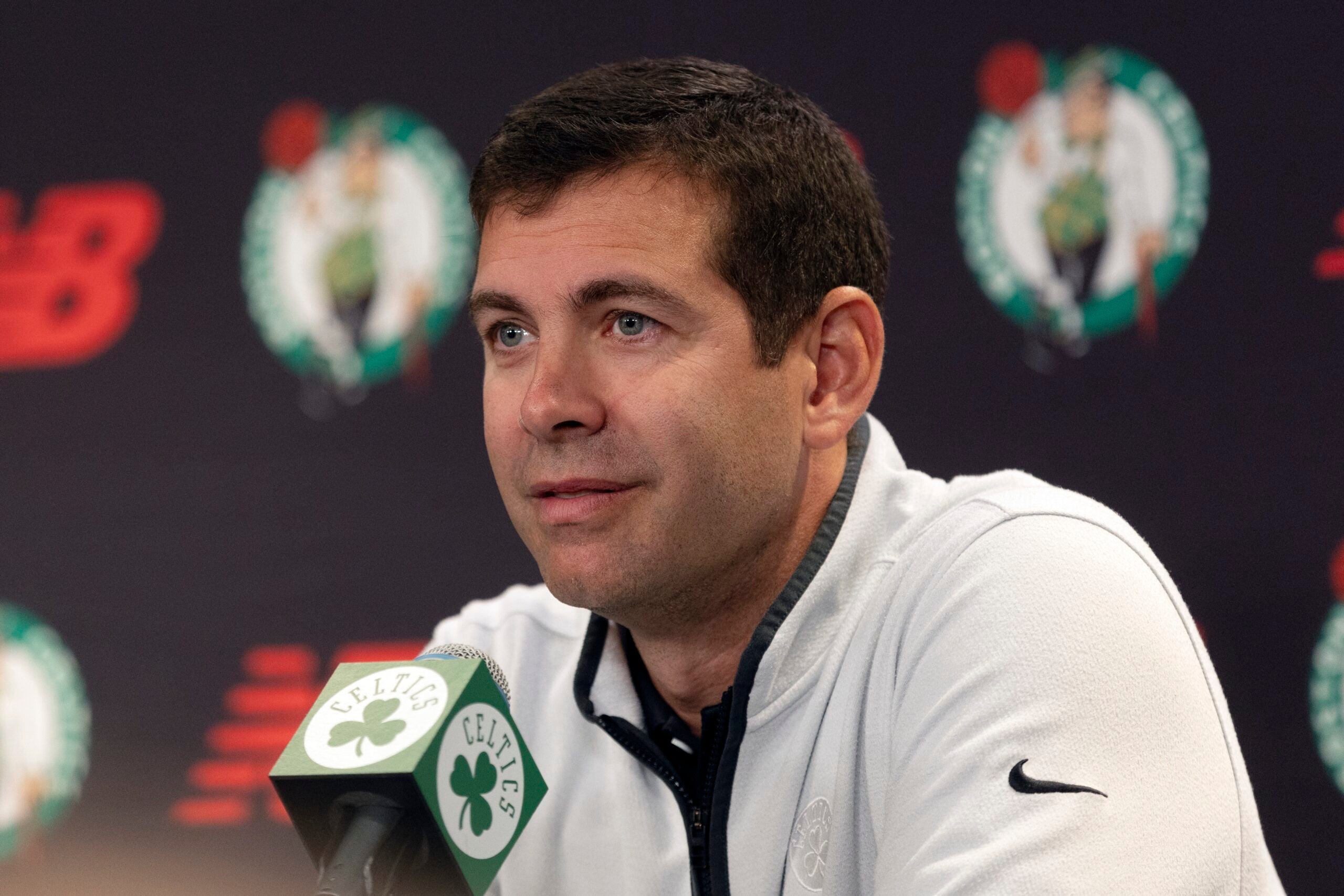Brad Stevens details Celtics traade plans to upgrade center position (or  lack thereof) - CelticsBlog