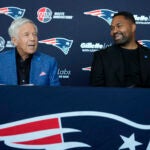 Jerod Mayo Robert Kraft