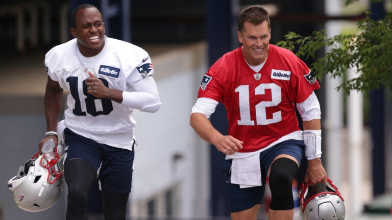Matthew Slater Tom Brady
