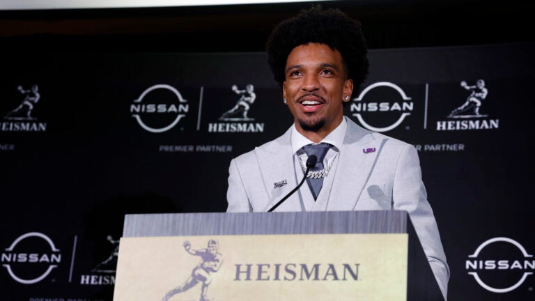 Jayden Daniels Patriots draft