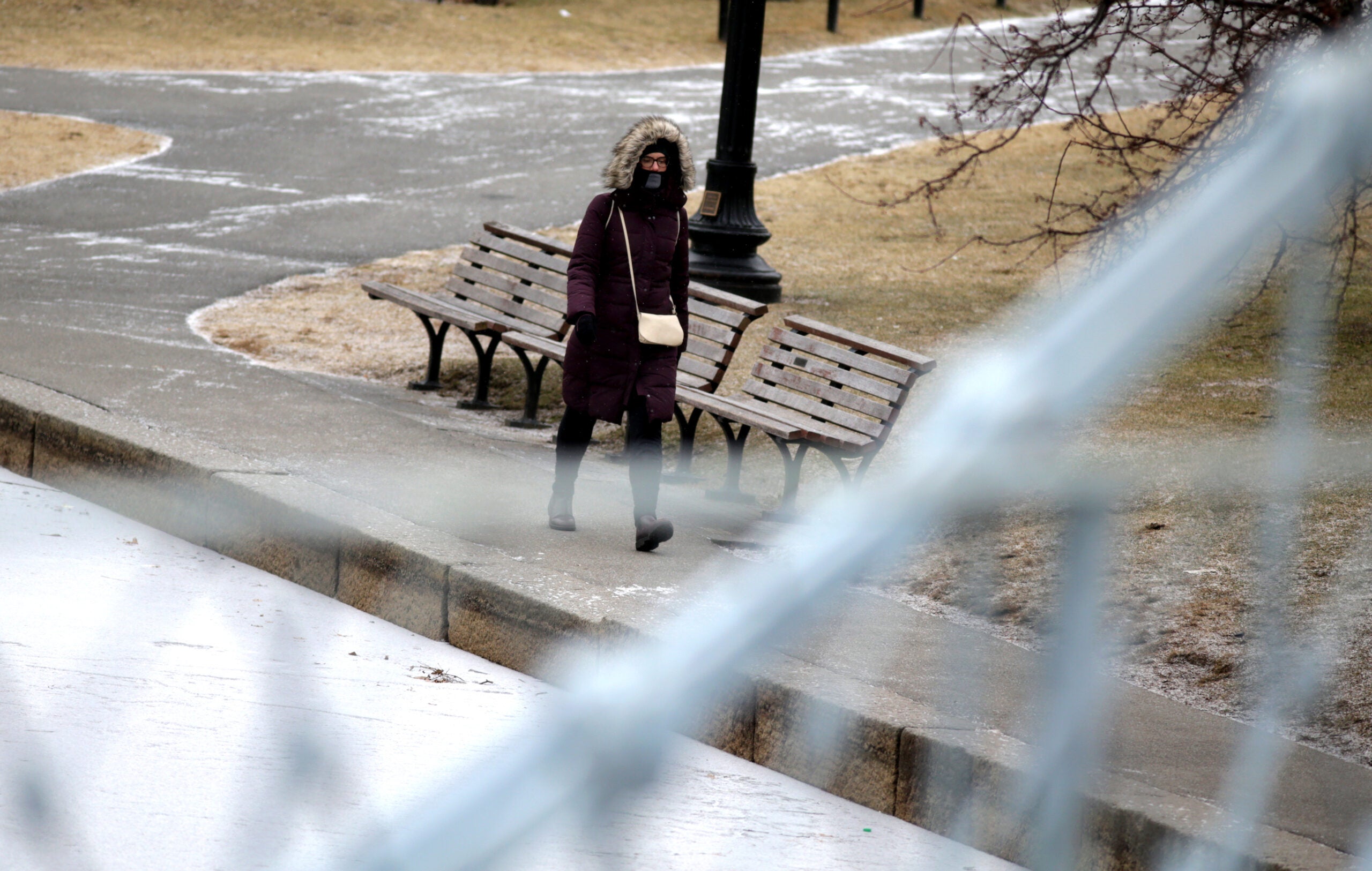 BOSTON METEOROLOGISTS ON HOW MUCH MORE SNOW TO EXPECT MONDAY visual data 3