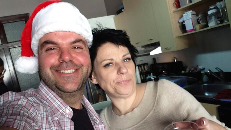 Johnathan Walton and Marianne "Mair" Smyth pose for a selfie.