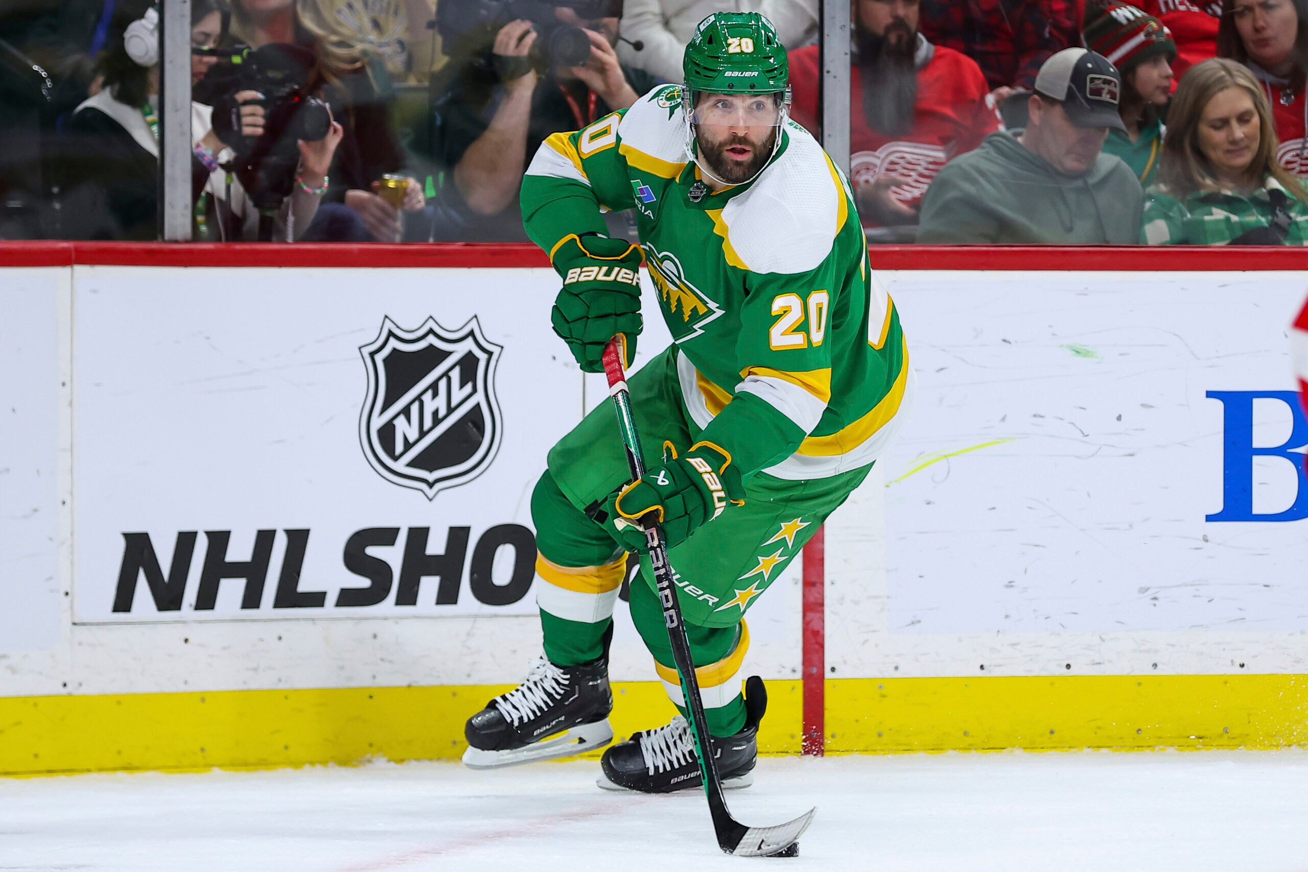 Bruins acquire Pat Maroon from Wild for conditional pick, prospect