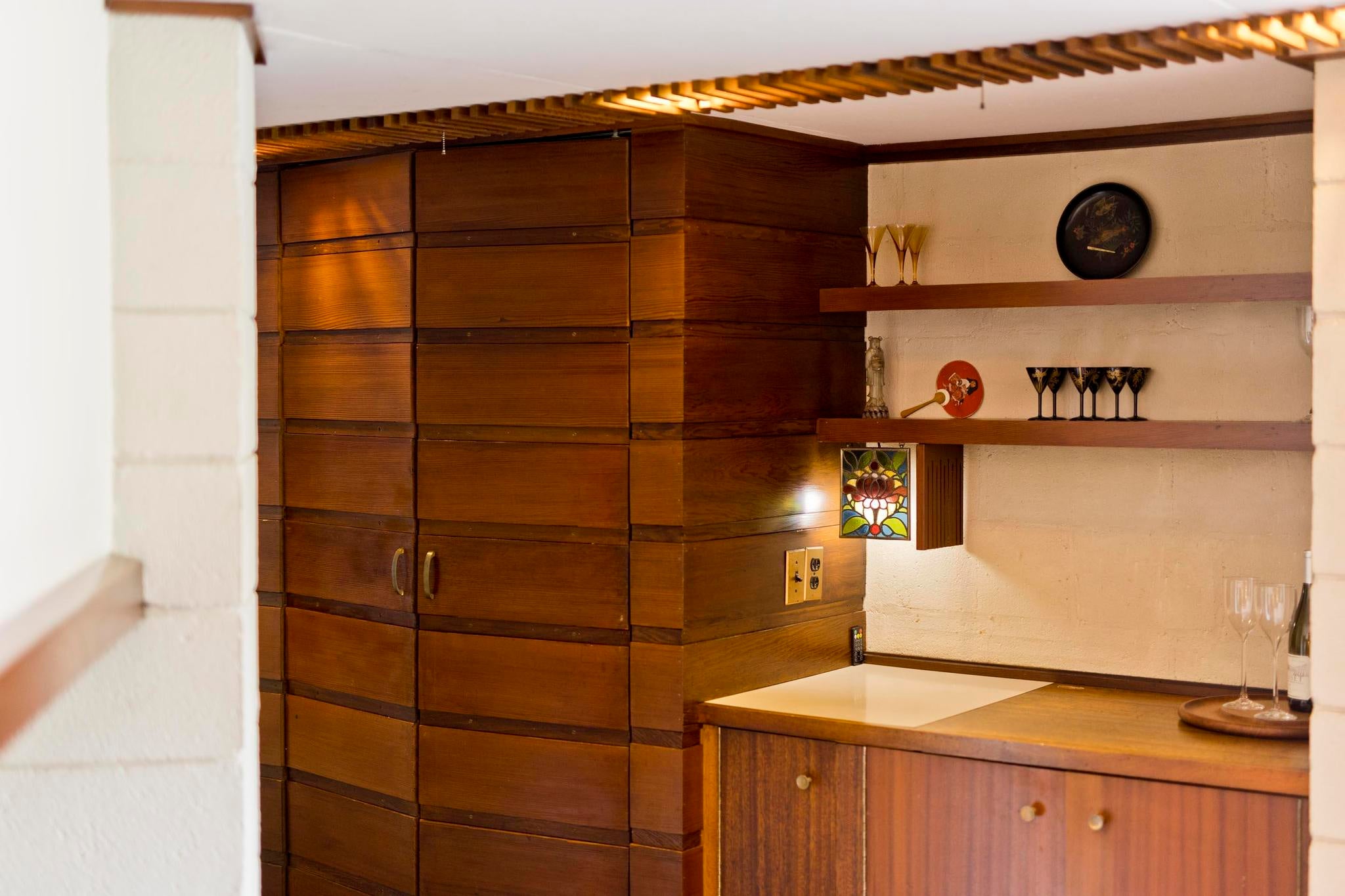 18-newell-pond-greenfield-builtin mid-century modern