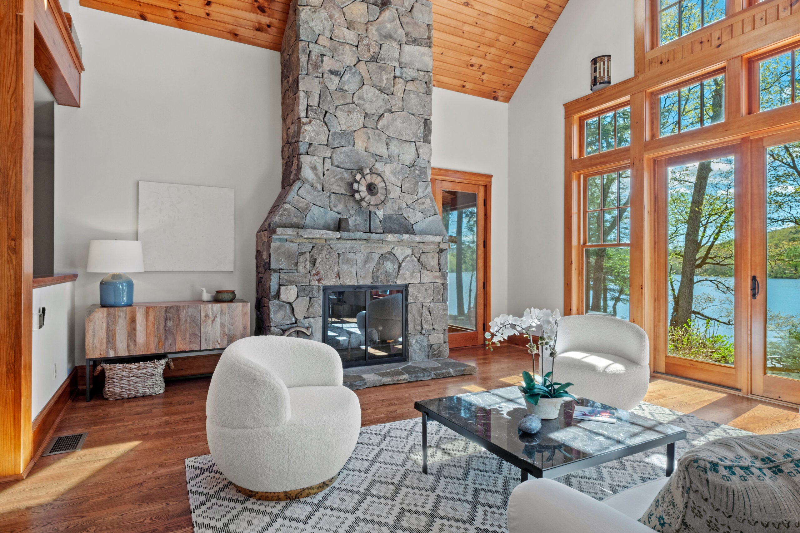 49 Chanterwood Road living room fireplace Berkshires