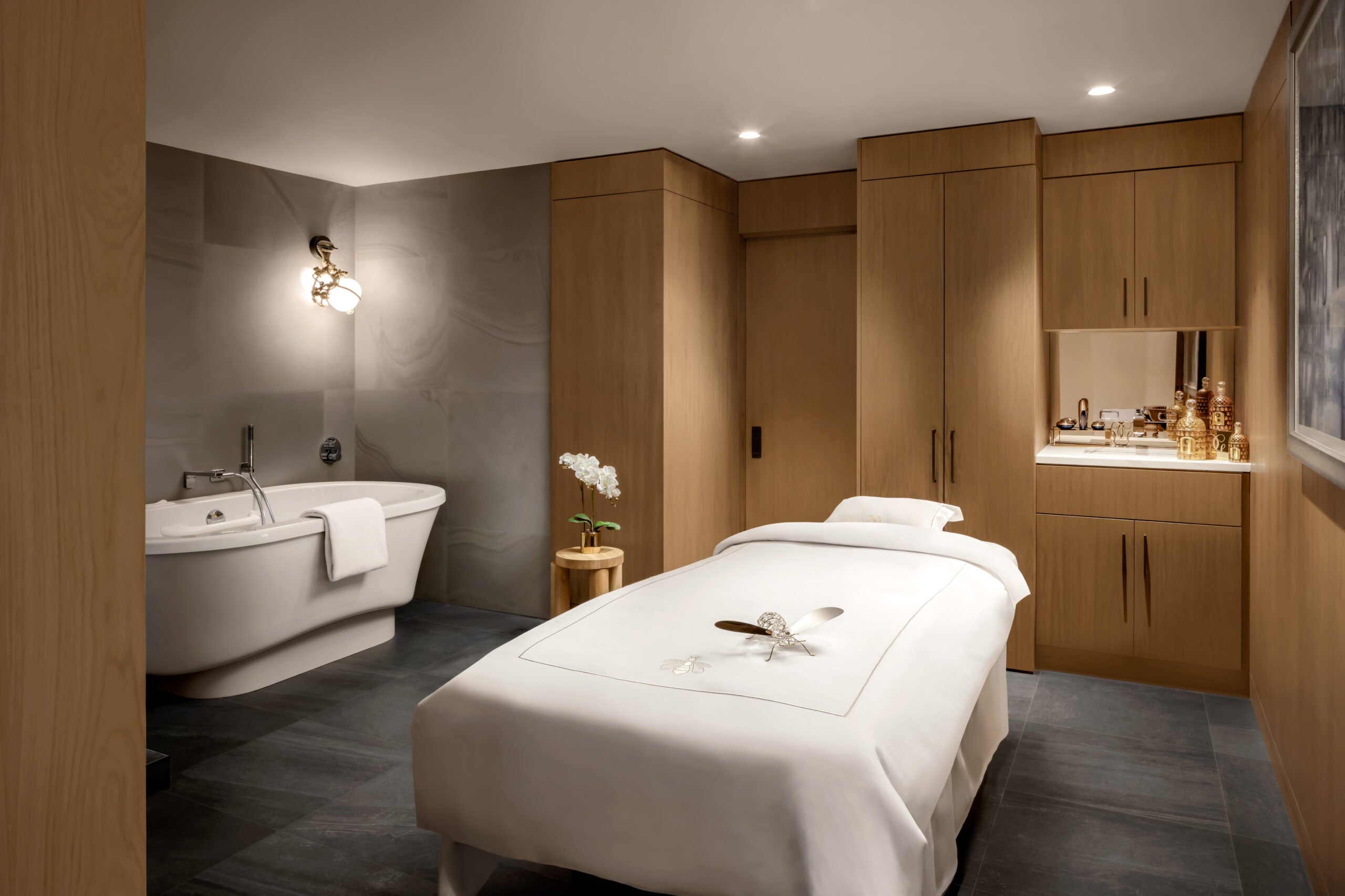 Raffles Boston, Guerlain Treatment Room
