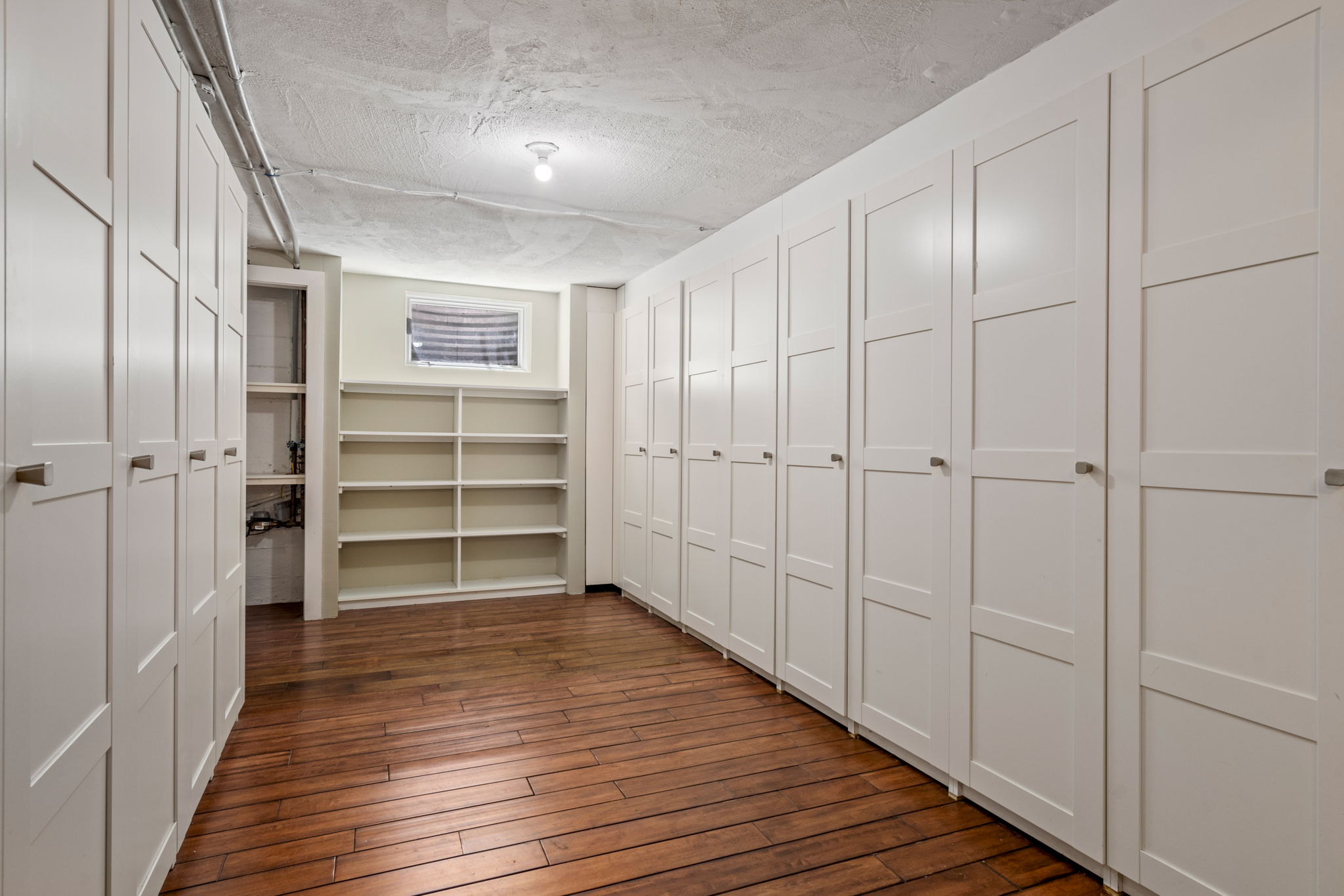 2-wildon-wellesley-closets modern