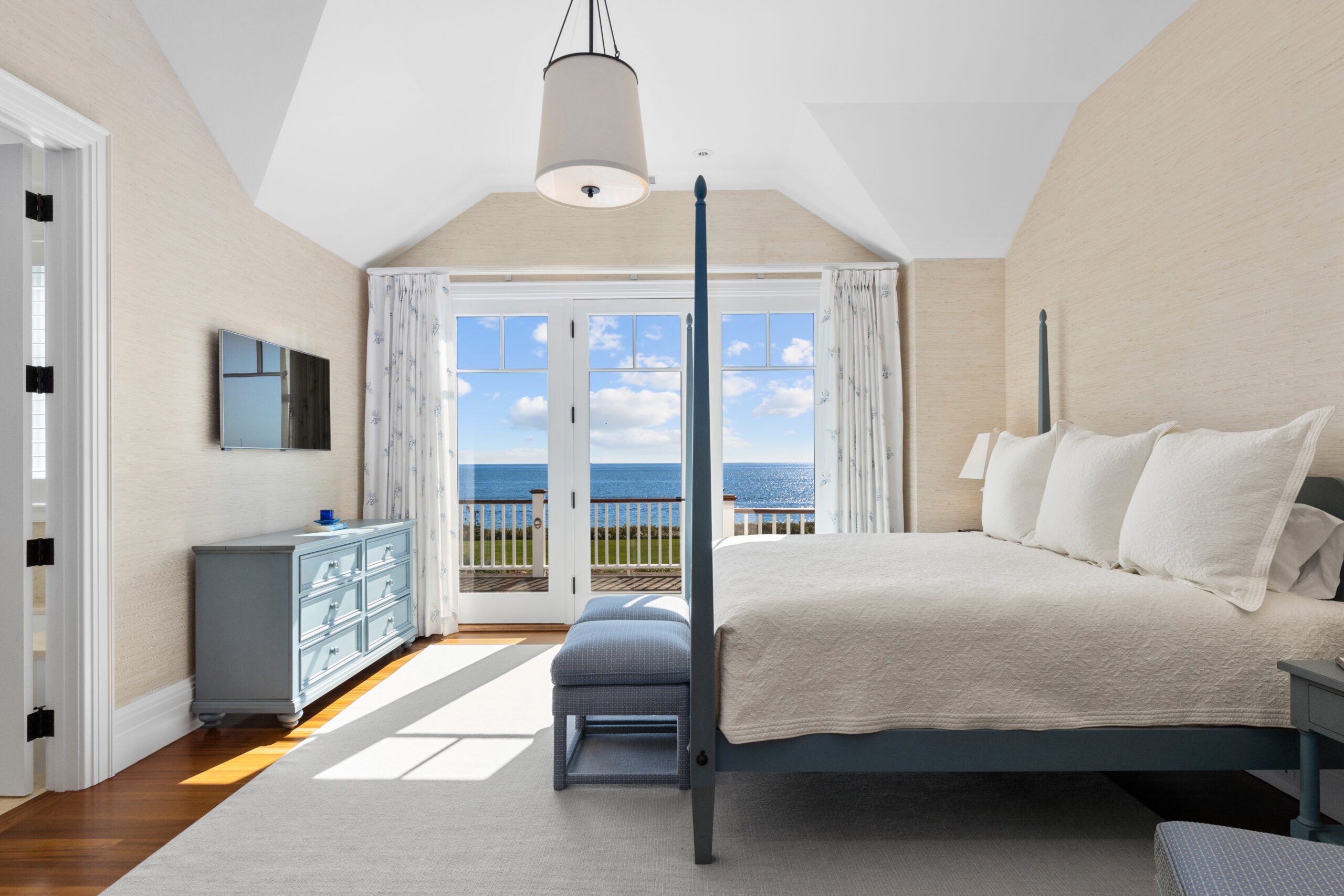 835-sea-view-osterville-jfw-bedroom1