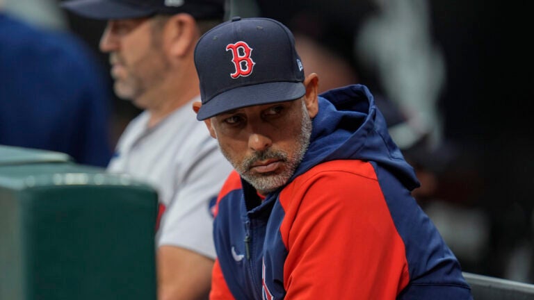 Report: 'No one' expects Alex Cora to be back with Red Sox