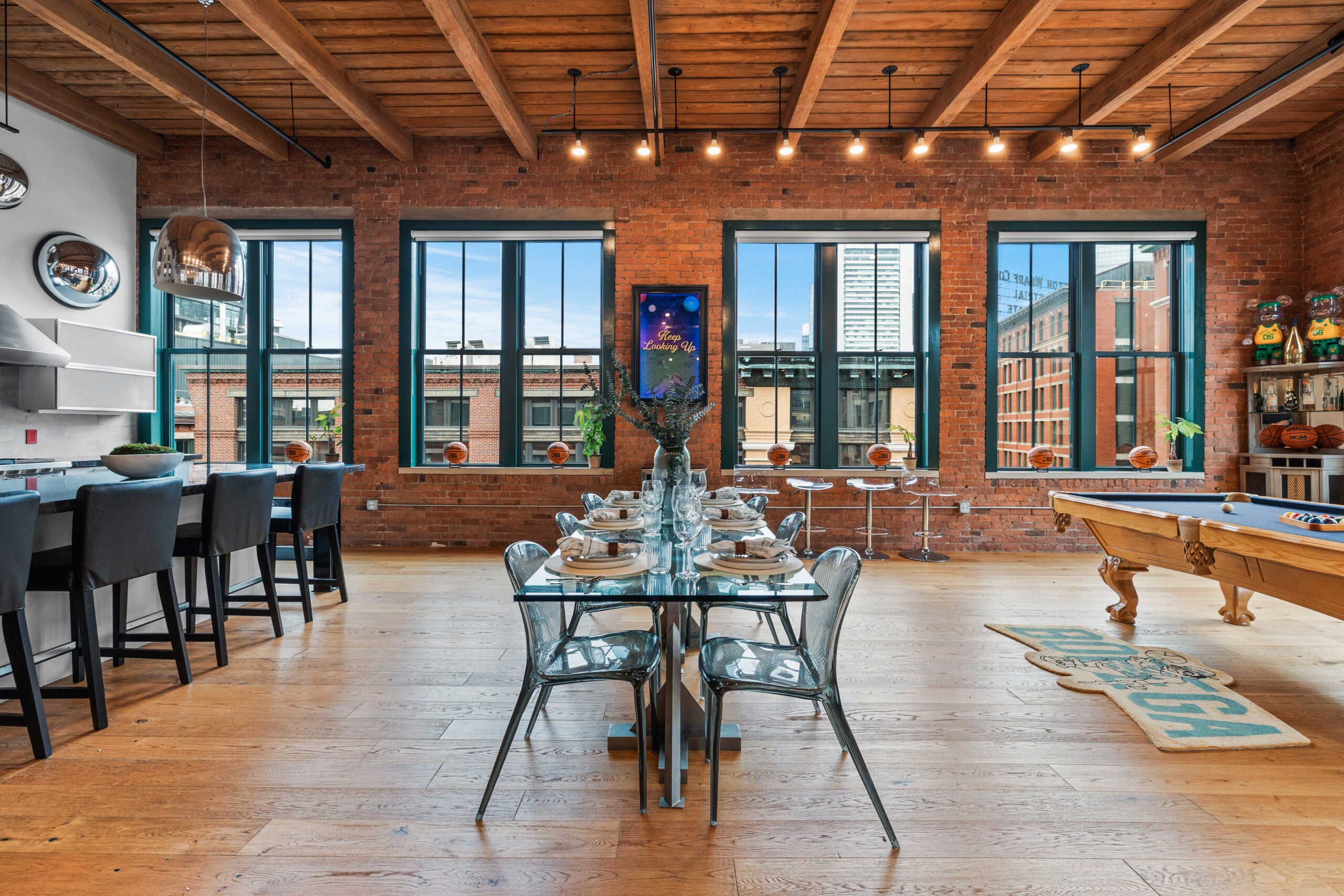 jaylen-brown-boston-penthouse-dining