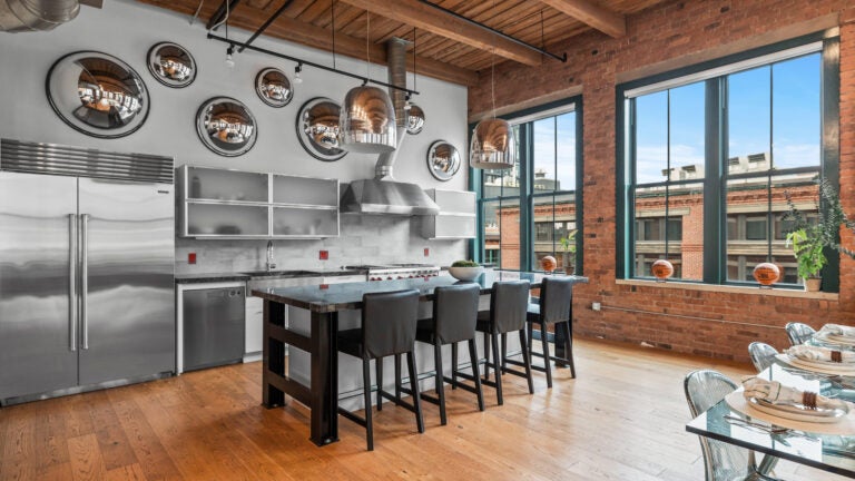 jaylen-brown-boston-penthouse-kitchen