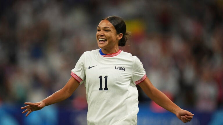 Les Américaines battent l’Allemagne 4-1 aux Jeux olympiques et le Canada bat la France