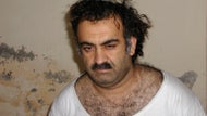 Khalid Sheikh Mohammed, accused as the main plotter of 9/11 attacks, agrees to plead guilty