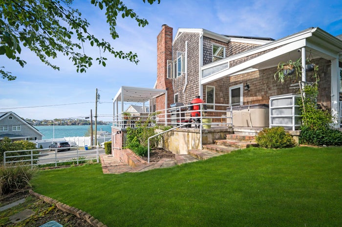 Keep daily stress at bay in Nahant ocean-view house