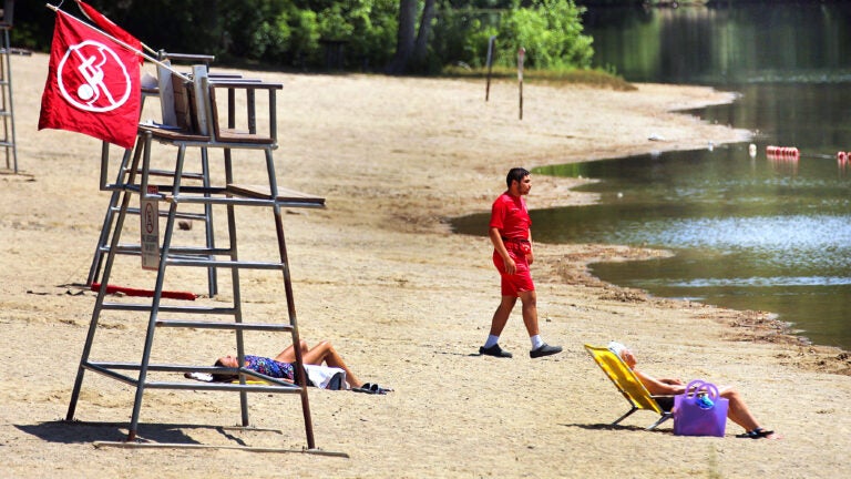 These local beaches remain closed heading into the Fourth of July holiday