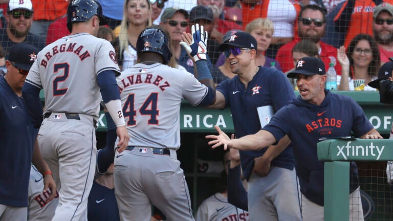 Yordan Alvarez hits two home runs and leads the Astros to victory over the Red Sox