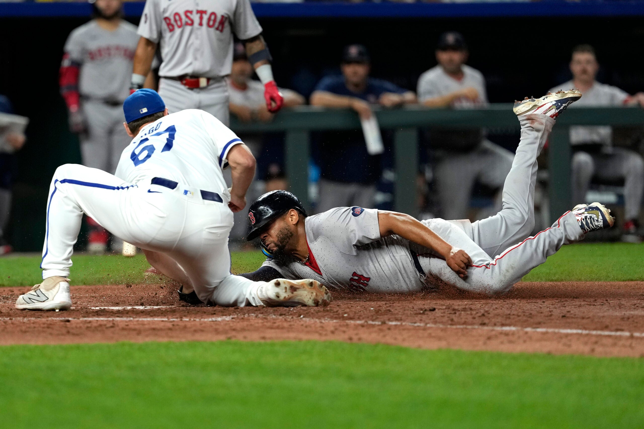 Alex Cora: Dom Smith 'thought he was out' before Sox challenge