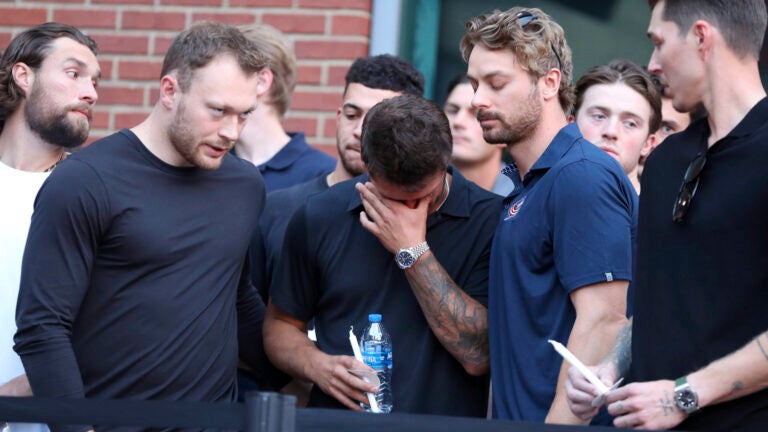 Blue Jackets fans, players remember Johnny and Matthew Gaudreau at a candlelight vigil in Columbus