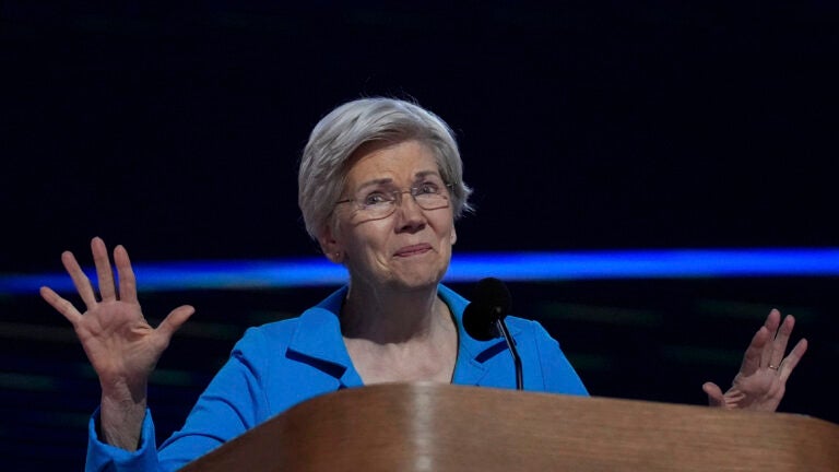 Elizabeth Warren attends Boston forum on service members, releases report