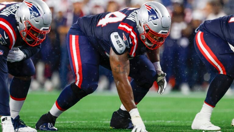 Rookie lineman Layden Robinson has a chance to be a ‘special player,’ Jerod Mayo says