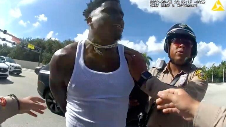 Miami-Dade police’s handling of Tyreek Hill situation was ‘outrageous,’ Patriots player says