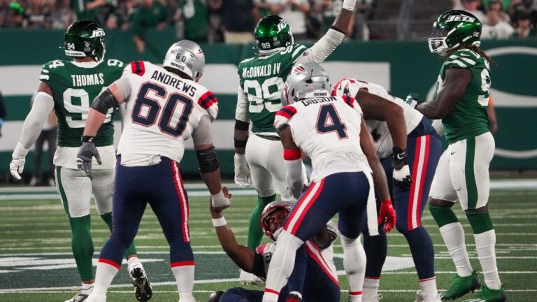 Jerod Mayo, Patriots leaders offer blunt assessment of loss to Jets