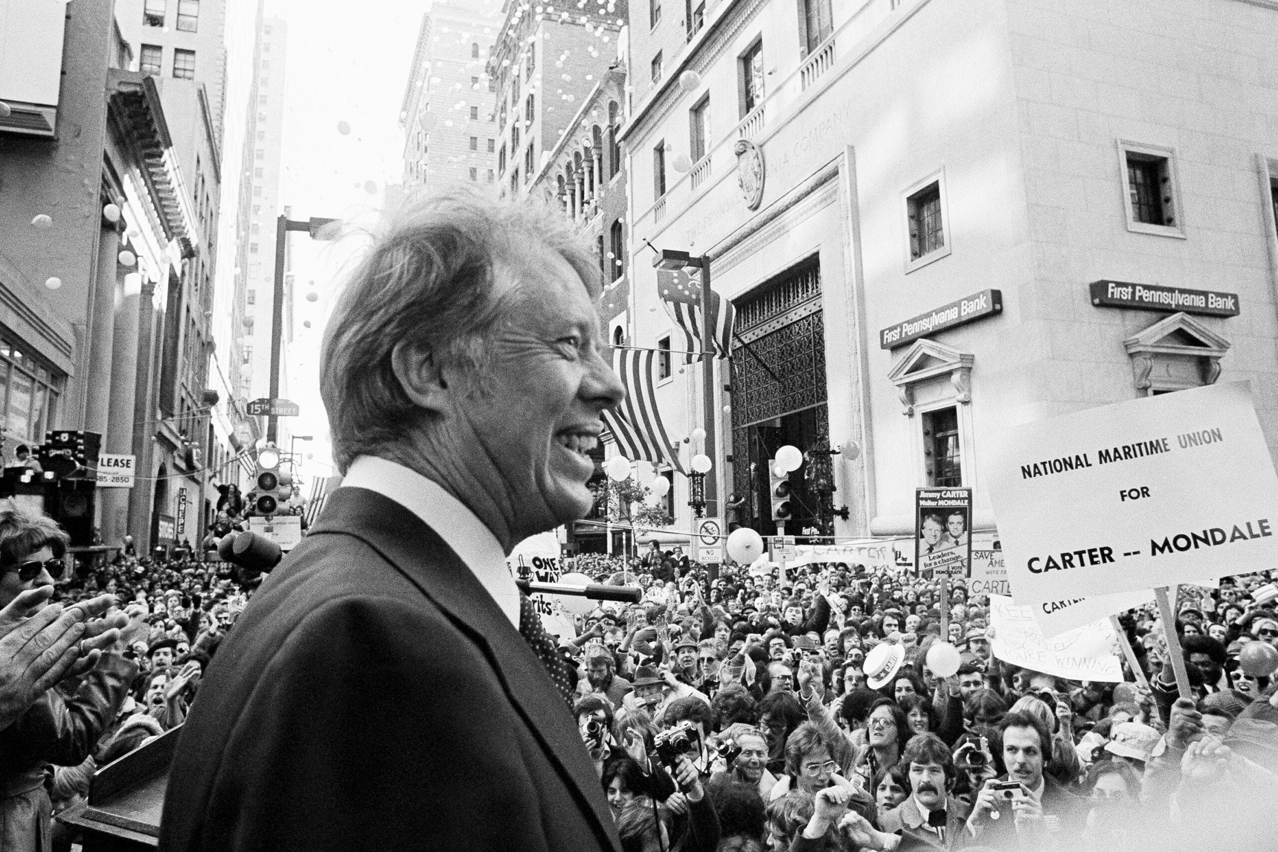 An estimated crowd of 35,000 people gather for a noontime speech by Presidential candidate Jimmy Carter in downtown Philadelphia, Oct. 29, 1976. 