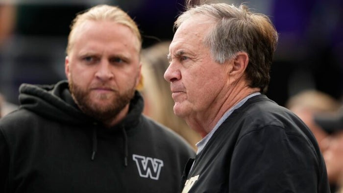 Bill Belichick visits Washington to cheer on son Steve’s Huskies