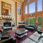 maine log cabin living room
