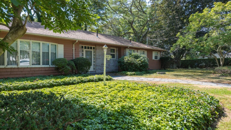 10-harding-new-bedford-exterior