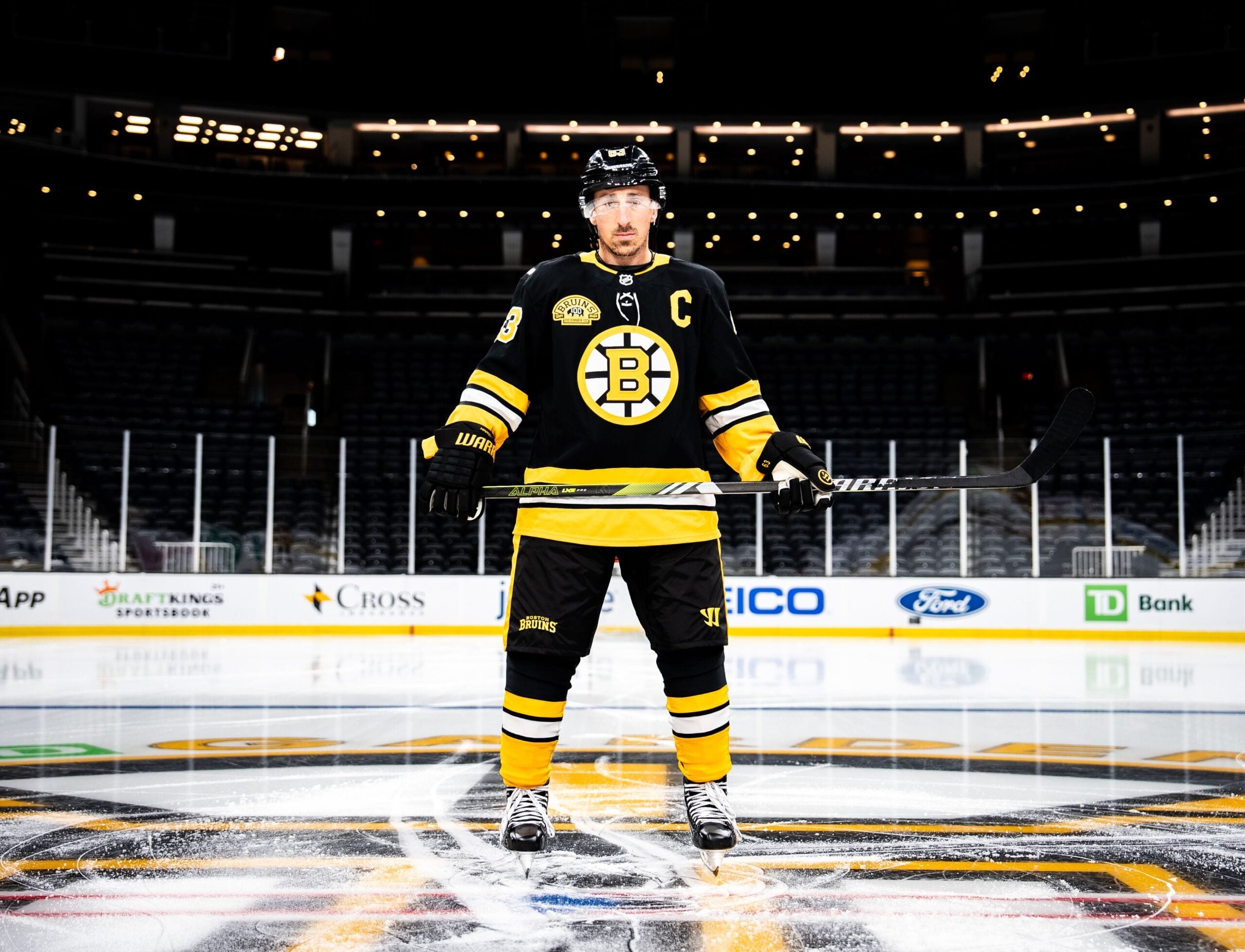 Bruins unveil commemorative uniforms ahead of 'Centennial Game'