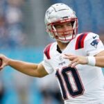 NASHVILLE, TENNESSEE - NOVEMBER 03: Drake Maye #10 of the New England Patriots warms up prior to a game against the Tennessee Titans at Nissan Stadium on November 03, 2024 in Nashville, Tennessee.
