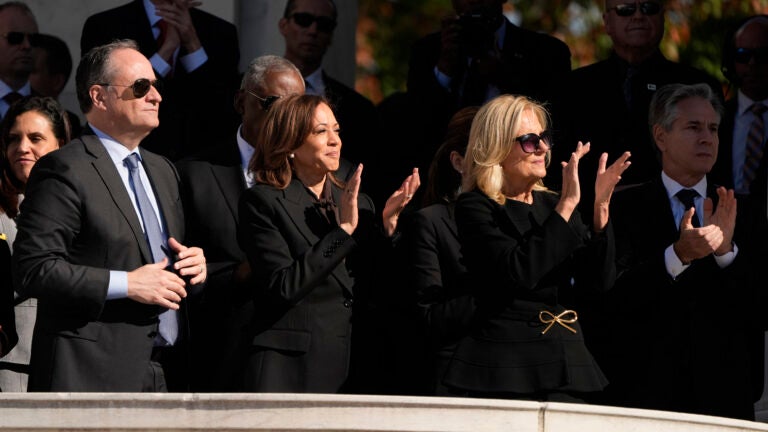 Harris’ campaign leaders attribute defeat to Trump’s shortened campaign period