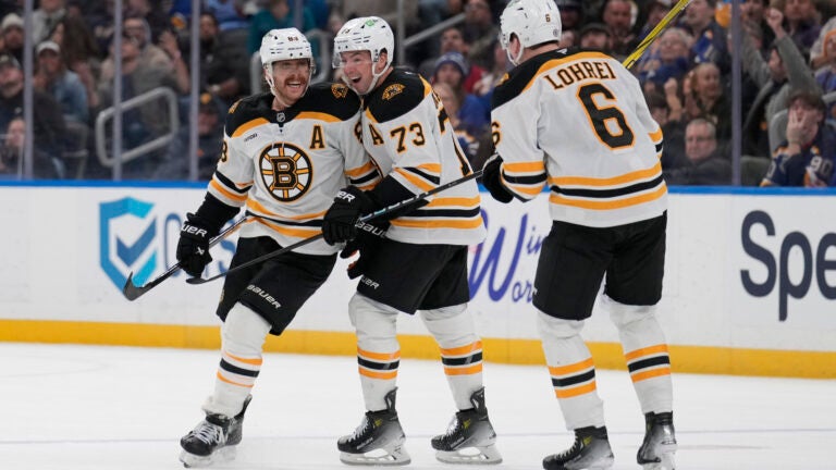 Pastrnak's Goal Completes Rally As Bruins Stun Blues 3-2