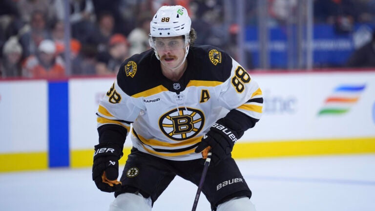 Bruins’ David Pastrnak takes responsibility after being benched