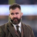 Jason Kelce before a game between the Rams and Dolphins.