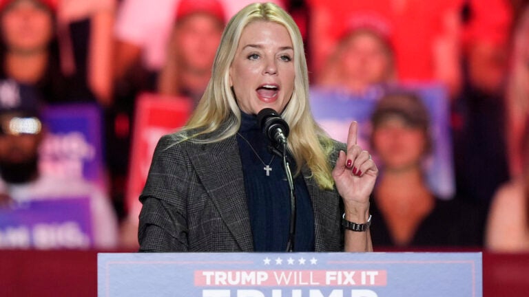 Trump picks Pam Bondi for attorney general pick