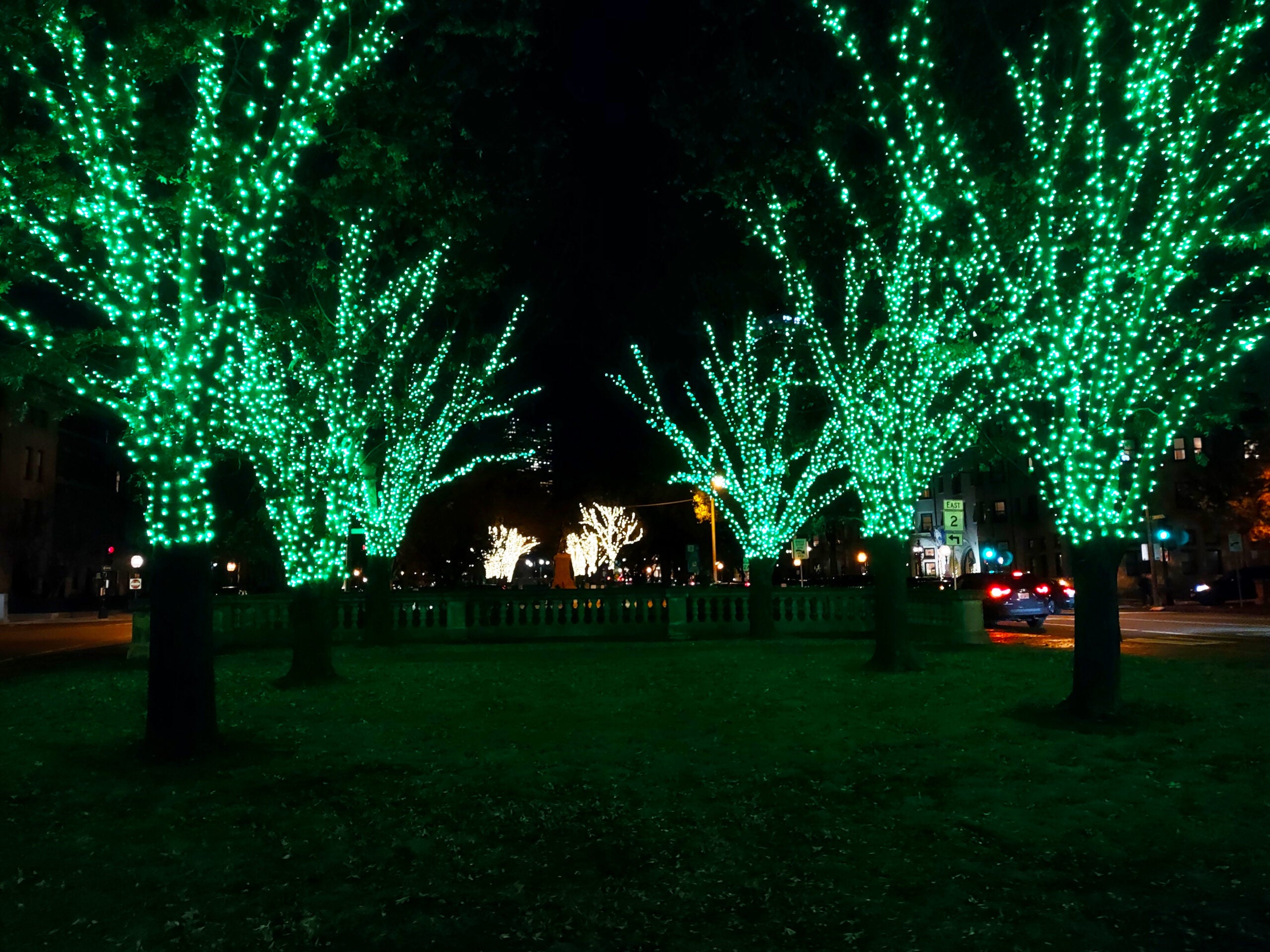 Where to see holiday lights around Boston this season