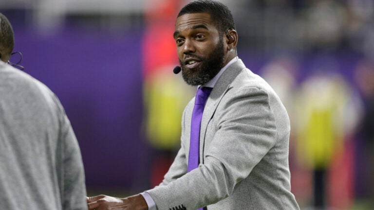 'I'm a cancer survivor': Randy Moss reveals battle with cancer, thanks fans for outpouring of support