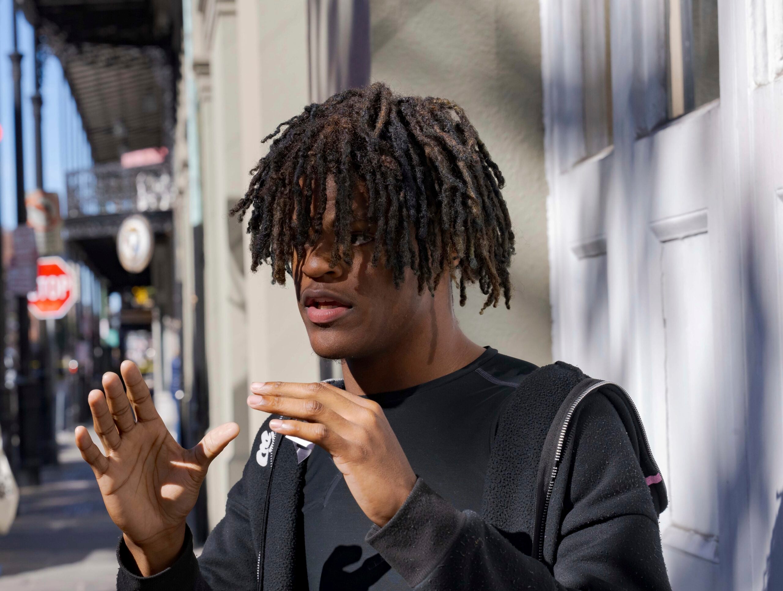 Sião Parsons, 18.