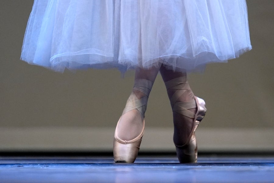Teen dancers descend on Massachusetts to compete in the 'American Idol ...