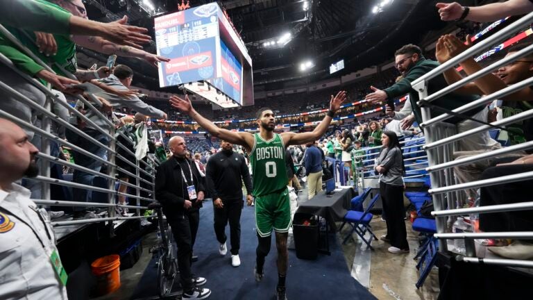 Jayson Tatum's jumper gives Celtics 118-116 victory over short-handed Pelicans