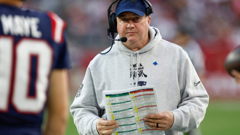 New England Patriots offensive coordinator Alex Van Pelt on the sideline during the fourth quarter at State Farm Stadium.
