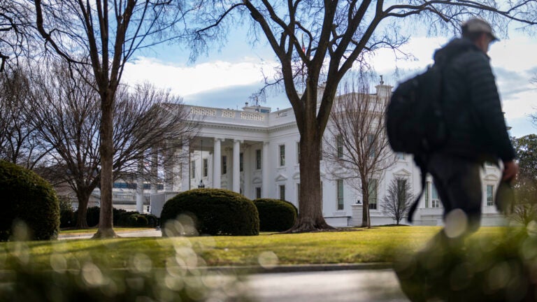 Judge rules the White House failed to comply with court order