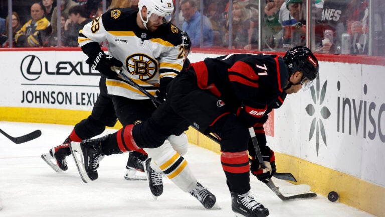 Bruins give up go-ahead goal in closing seconds, fall to Hurricanes Bruins give up go-ahead goal in closing seconds, fall to Hurricanes