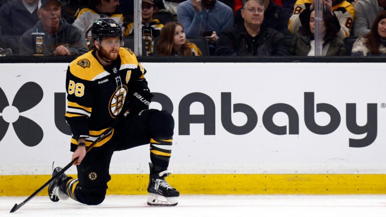 David Pastrnak isn't focused on Bruins' vacant captaincy amid growing leadership role
