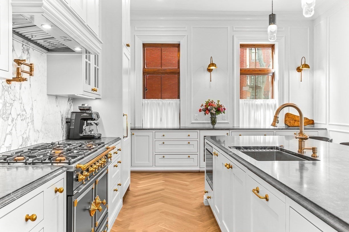 31 Monument Square kitchen Charlestown MA