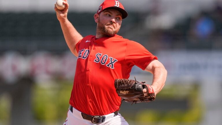 Глечик Red Sox Ліам Хендрікс каже, що він та його дружина отримали погрози смертю