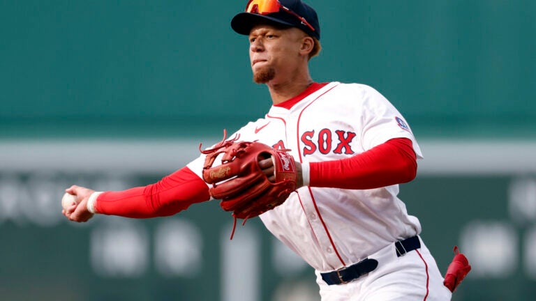 Чи переведе Red Sox християнського Кемпбелла на першу базу? Команда починає процес